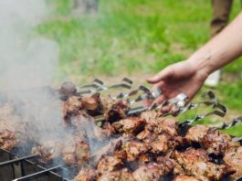 В чем секрет популярности шашлыка на заказ?