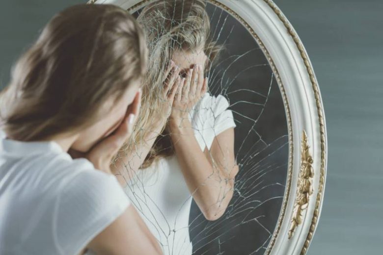 
Почему на День Мирона Ветрогона 30 августа люди боялись смотреть на свое отражение в зеркале                