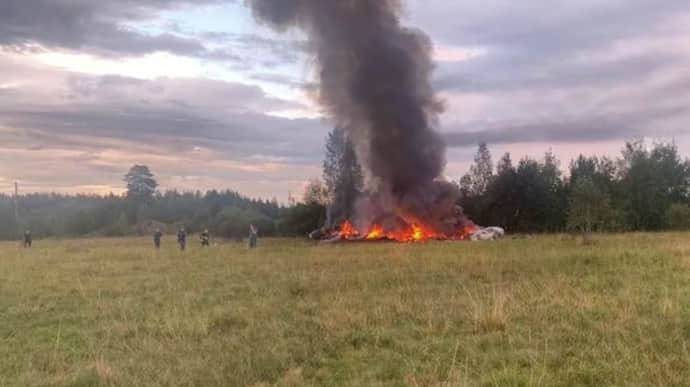 
Трагедия над Тверской областью: установлены личности всех погибших при крушении самолета Пригожина                