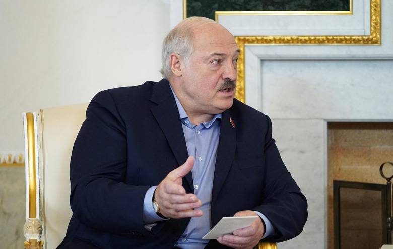 
Встреча Лукашенко с Рогозиным: президент Беларуси предложил трудоустроить экс-главу «Роскосмоса»                