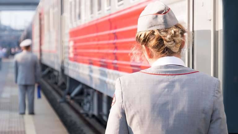 
Новые правила проезда на поездах: как они упростят путешествия пассажиров в России                