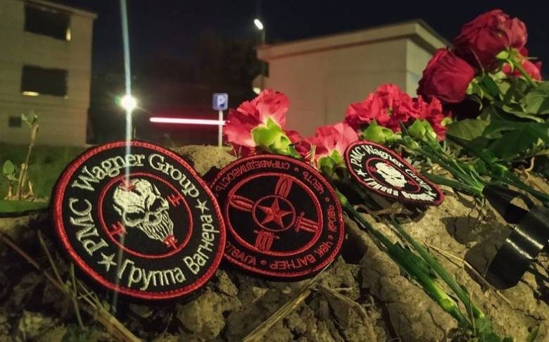 
Памятные акции в 27 городах России по случаю 40 дней со смерти Евгения Пригожина                