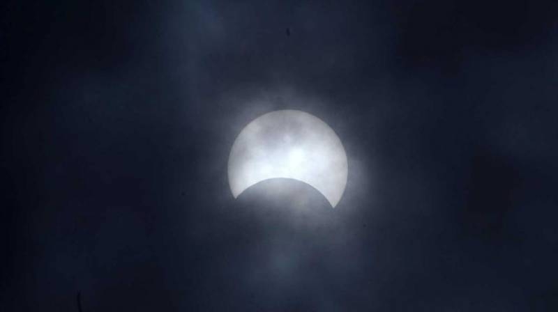 
Затмения Солнца и Луны: грядущие астрономические события в октябре                