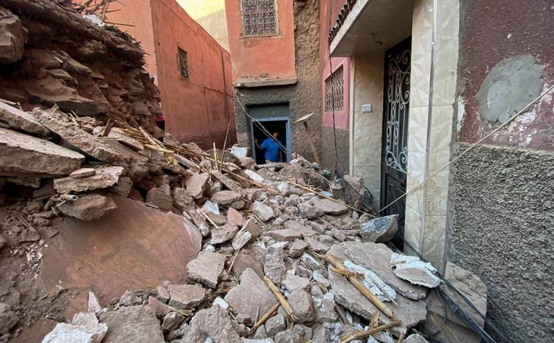 
Землетрясение унесло жизни более 2 000 человек в Марокко: хроника трагедии, причины, фото с места трагедии                