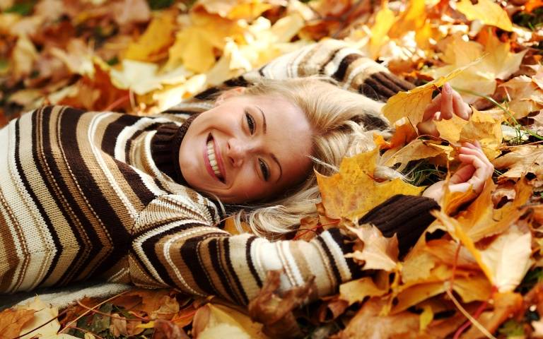 
День вдыхания осеннего воздуха 11 октября: красивые открытки в праздник ароматов и стихов                