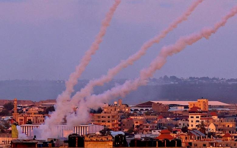 
Израиль объявил боеготовность и начал мобилизацию в ответ на атаку ХАМАС из сектора Газа                