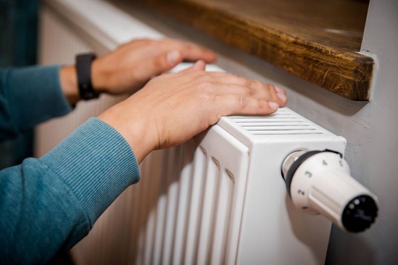 
Как вернуть лишние деньги за отопление: советы жильцам в условиях жаркой осени                