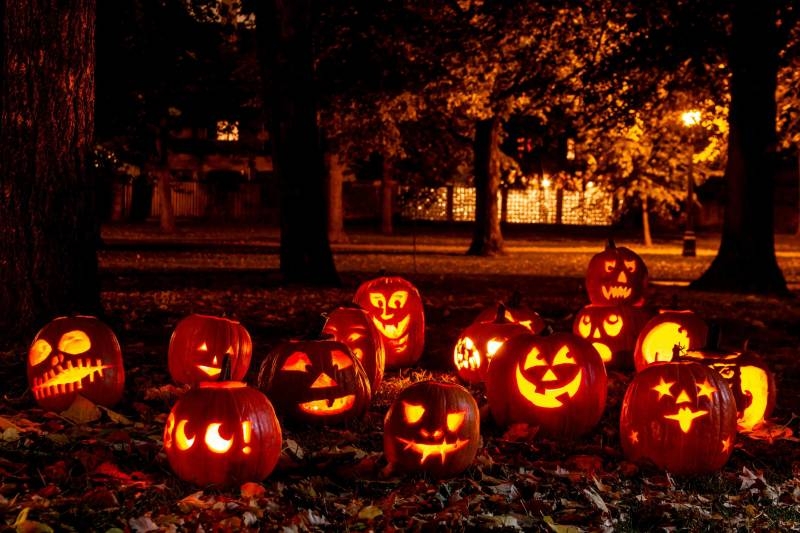 
Память апостола Луки и народный Хэллоуин: что можно и что нельзя делать 31 октября                