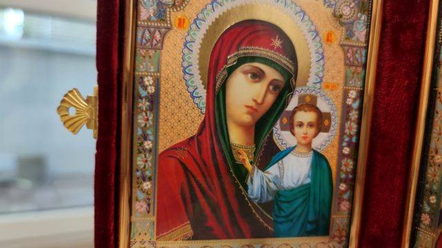 
Праздник четырех икон Богородицы отмечается 25 октября: чудеса ликов и главные молитвы                