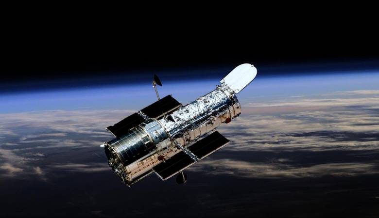 
Загадочный феномен: телескоп Hubble прислал снимки неизвестного космического объекта                