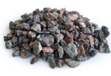 Гранитный щебень: характеристики и сферы использования