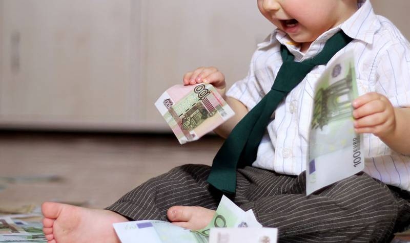 
Российские выплаты и пособия для женщин, связанные с рождением и воспитанием детей увеличатся с 2024 года                