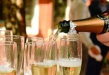 Какими продуктами нельзя закусывать шампанское