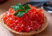 Как не попасть на подделку: три правила выбора красной икры