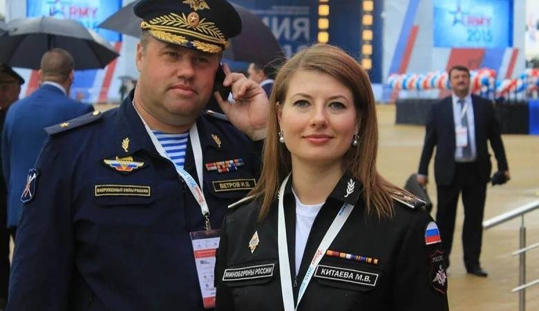 
Разгадываем тайну самой молодой генералши в России: Мария Китаева – от журналистки до государственного советника                