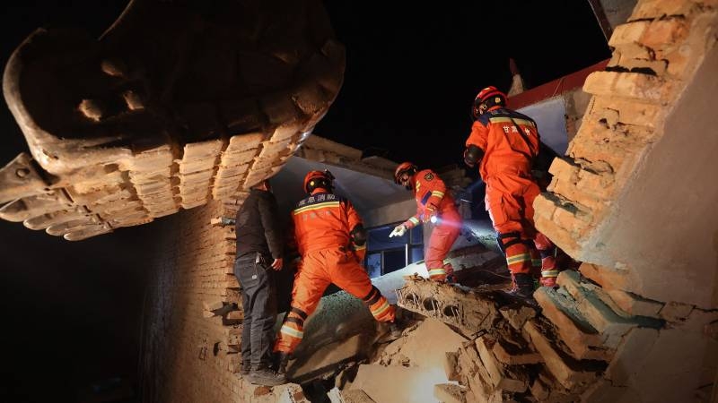 
Землетрясение в Китае: что известно о трагедии на северо-западе страны                