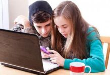 Чем дольше подростки сидят в гаджетах, тем больше у них тяга к кофе и сахару