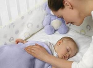 Как правильно уложить ребенка спать