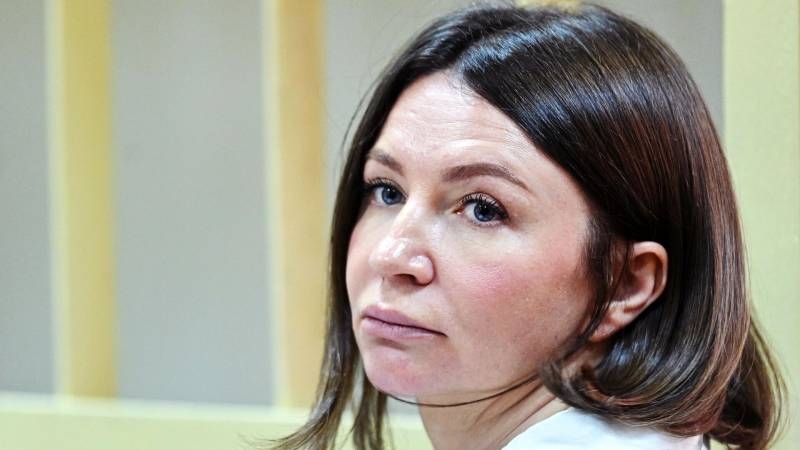 
Елена Блиновская остается под стражей: новое уголовное дело и шикарное меню                