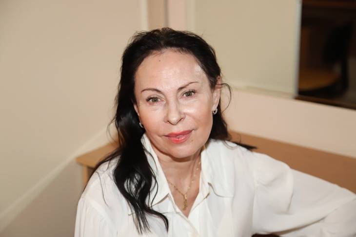 
Марина Хлебникова: возвращение на сцену и тайна закулисья                