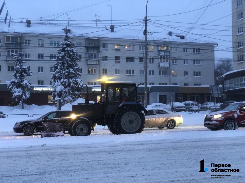 На Челябинск второй раз за неделю обрушился аномальный снегопад