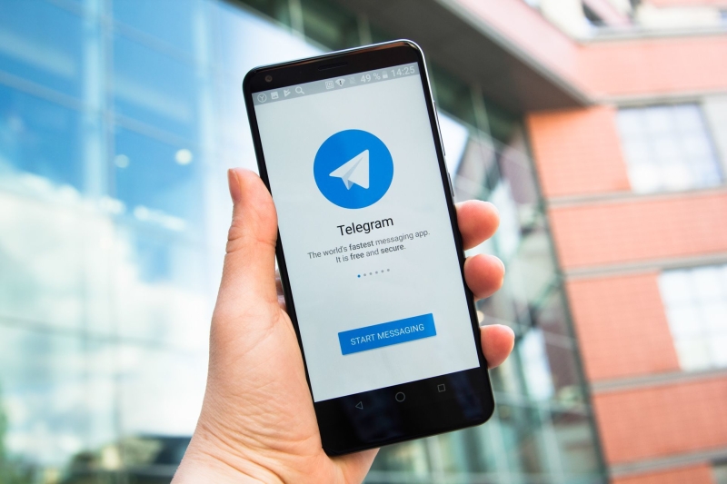 
Проблемы с мессенджерами в России: WhatsApp и Telegram под блокировкой РКН                