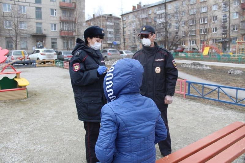 
Школьница в Москве написала о подготовке расстрела в школе для «популярности»                