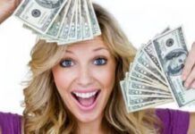 Ученые выяснили, что время рождения ребенка влияет на уровень доходов женщины