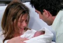 Женщина не знала, что беременна, пока случайно не родила в ванной