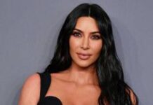 Ким Кардашьян крестила детей в Армении