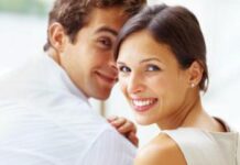 Мужчины выбирают партнерш с женственными лицами для создания семьи