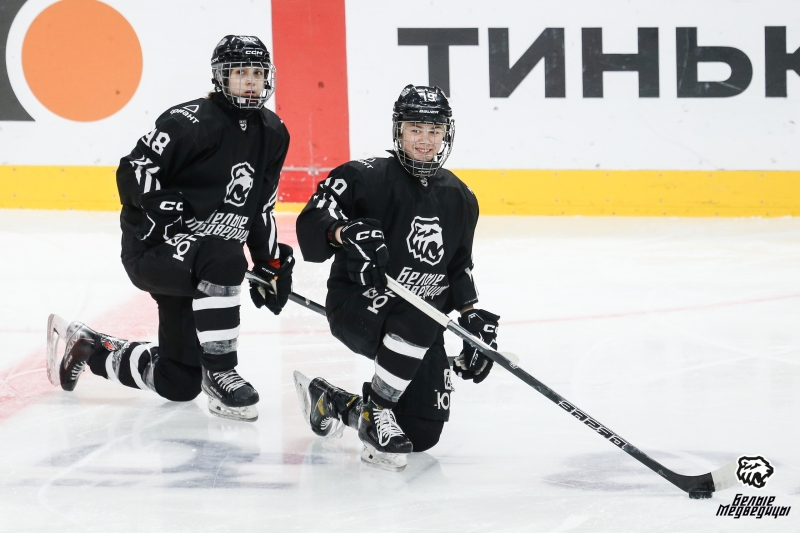 Хоккейная команда «Белые Медведицы» заняла пятое место в регулярном чемпионате ЖХЛ