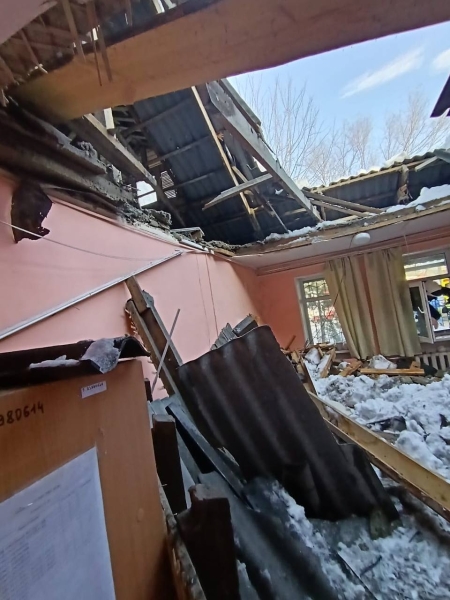 Прокуратура установит причины обрушения крыши центра для бездомных