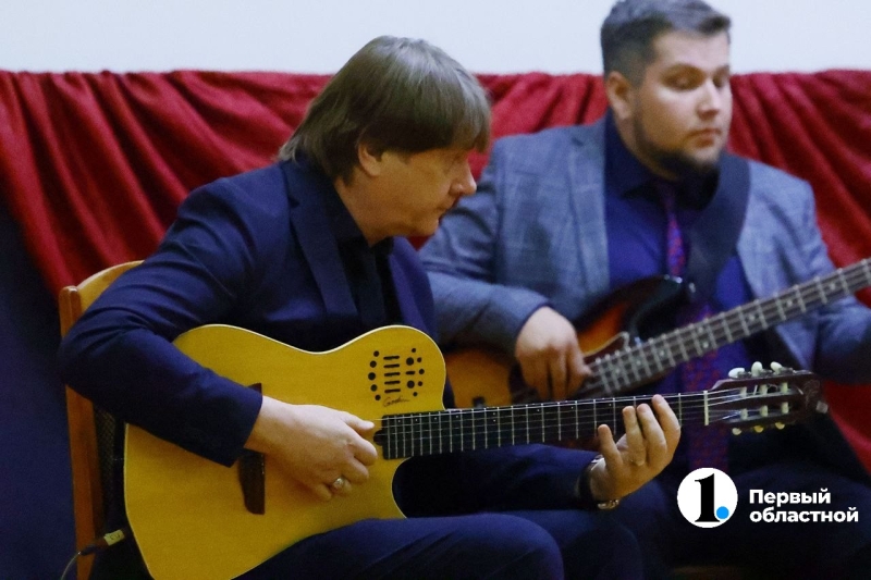 Тогда музыка идет к вам: артисты Челябинской филармонии приехали с концертом в военный санаторий Чебаркуля