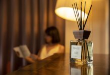 Как выбрать аромадиффзоры и ароматы для дома