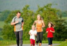 Какие игрушки полезнее для детей: традиционные или современные