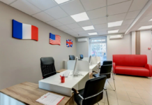 Визовый центр или консульство: что лучше для получения визы?