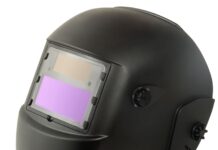 Маска сварщика хамелеон: стоит ли ее покупать