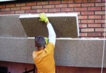 Что выбрать: пенопласт или минеральную вату для утепления фасада?