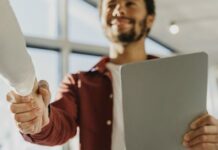 Как стать востребованным специалистом