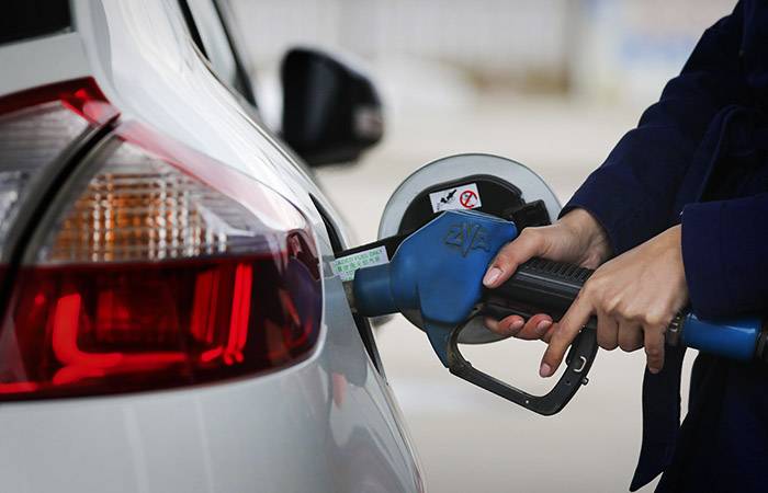 
Бензин и дизель подорожают с 1 сентября 2023 года: на сколько вырастут цены на топливо и из-за чего                