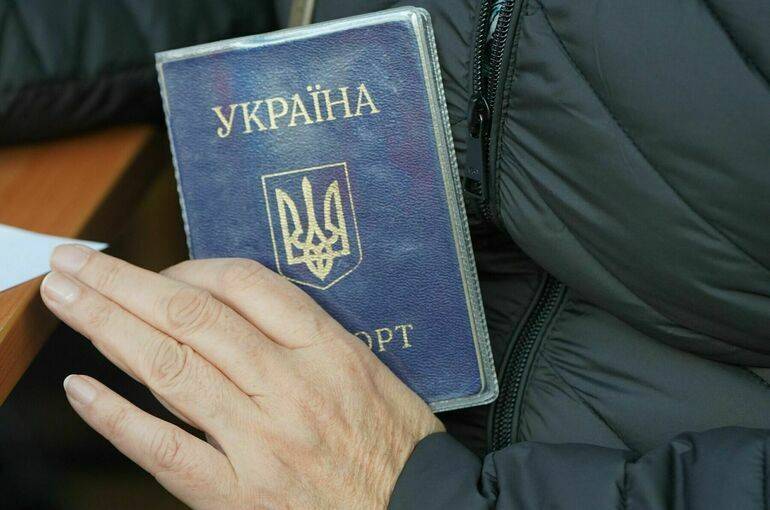
Россия вводит ограничения на въезд граждан Украины                